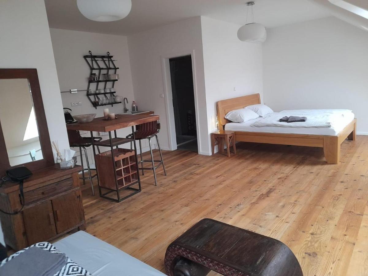 Rv Apartman 米库洛夫 外观 照片